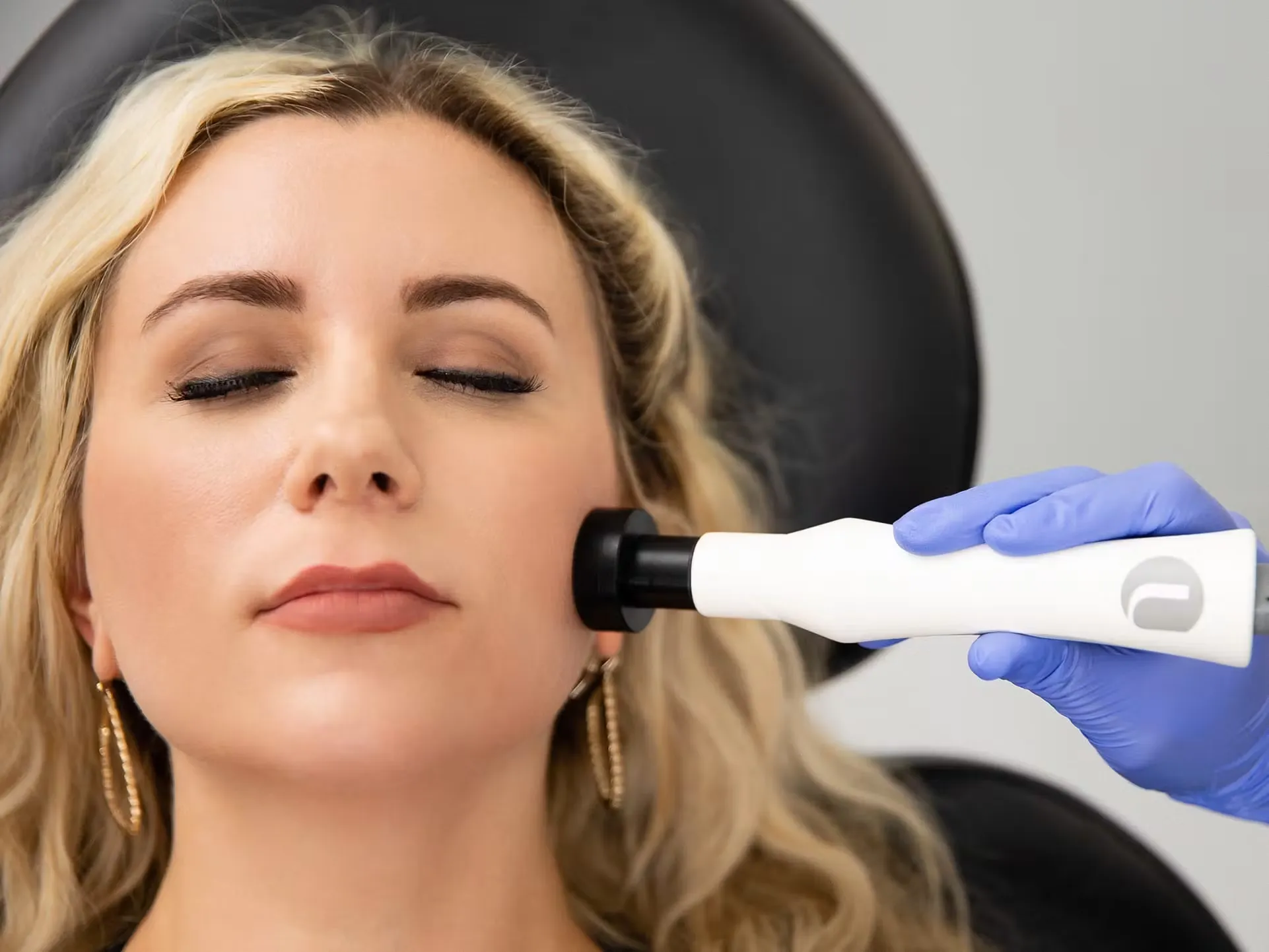 Gold Coast Med Spa’s Skin Tightening Services